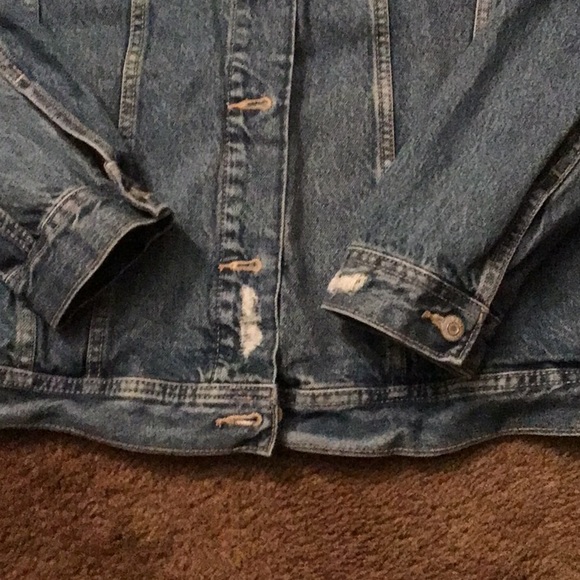 OLD NAVY BOYFRIEND DISTRESSED DENIM JACKET, XL, nearly new. - Picture 4 of 7